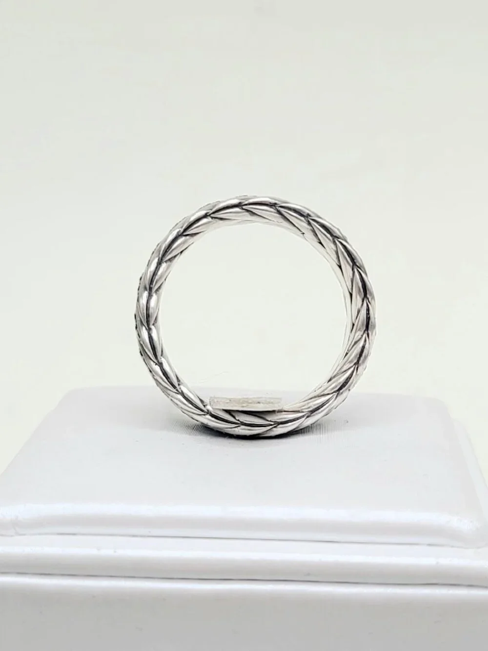David Yurman Chevron Pavé Band Ring w/ Pavé Black Diamonds - 9mm - Size 10